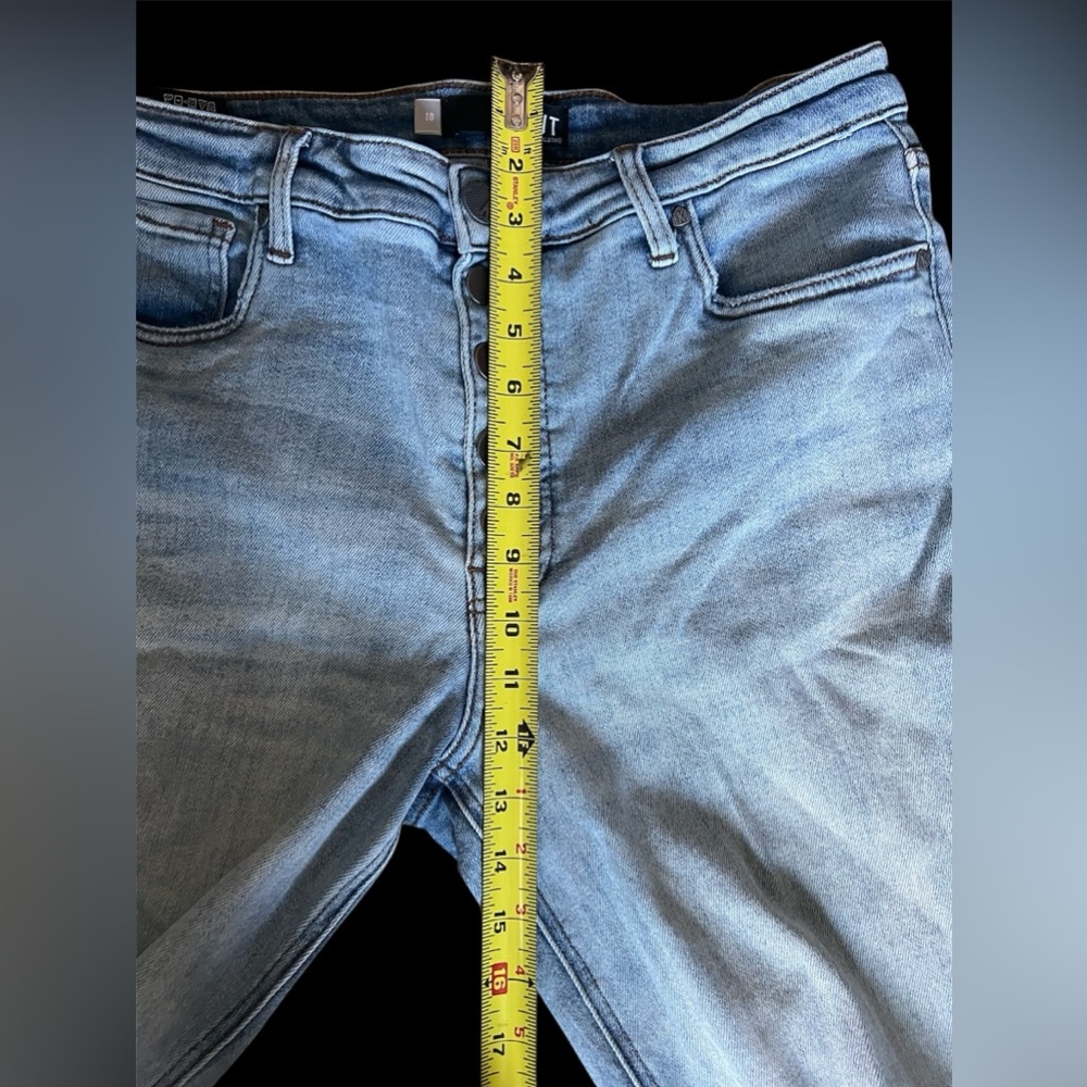 EUC Kut from the Cloth Jeans - Picture 2 of 4